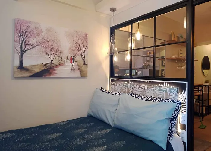 Central hotel: Avida Atria Tower 3