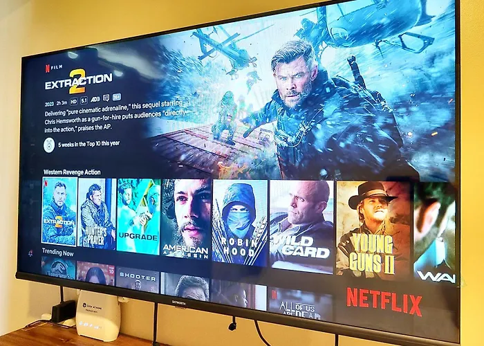 Family Hotel: 208 Tower 3 Avida Atria Iloilo Comfy Cozy Central